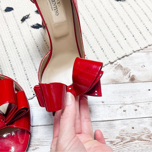 Valentino Patent Couture Bow Peep Toe D’Orsay High Heel Pumps Red Size 37 - Picture 6 of 7